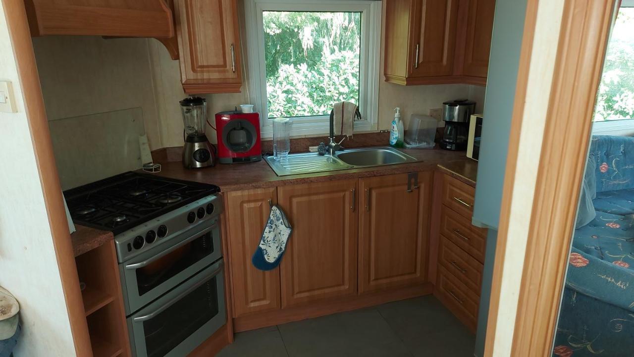 Camping Le Bois Jahan Brunelles ภายนอก รูปภาพ