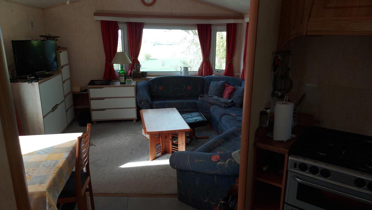 Camping Le Bois Jahan Brunelles ภายนอก รูปภาพ