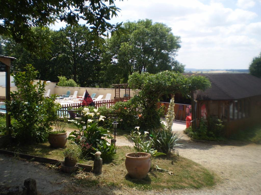 Camping Le Bois Jahan Brunelles ภายนอก รูปภาพ