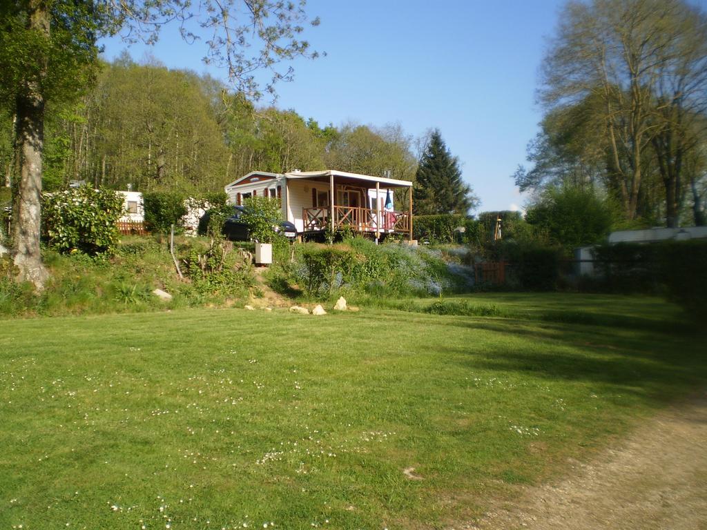 Camping Le Bois Jahan Brunelles ภายนอก รูปภาพ