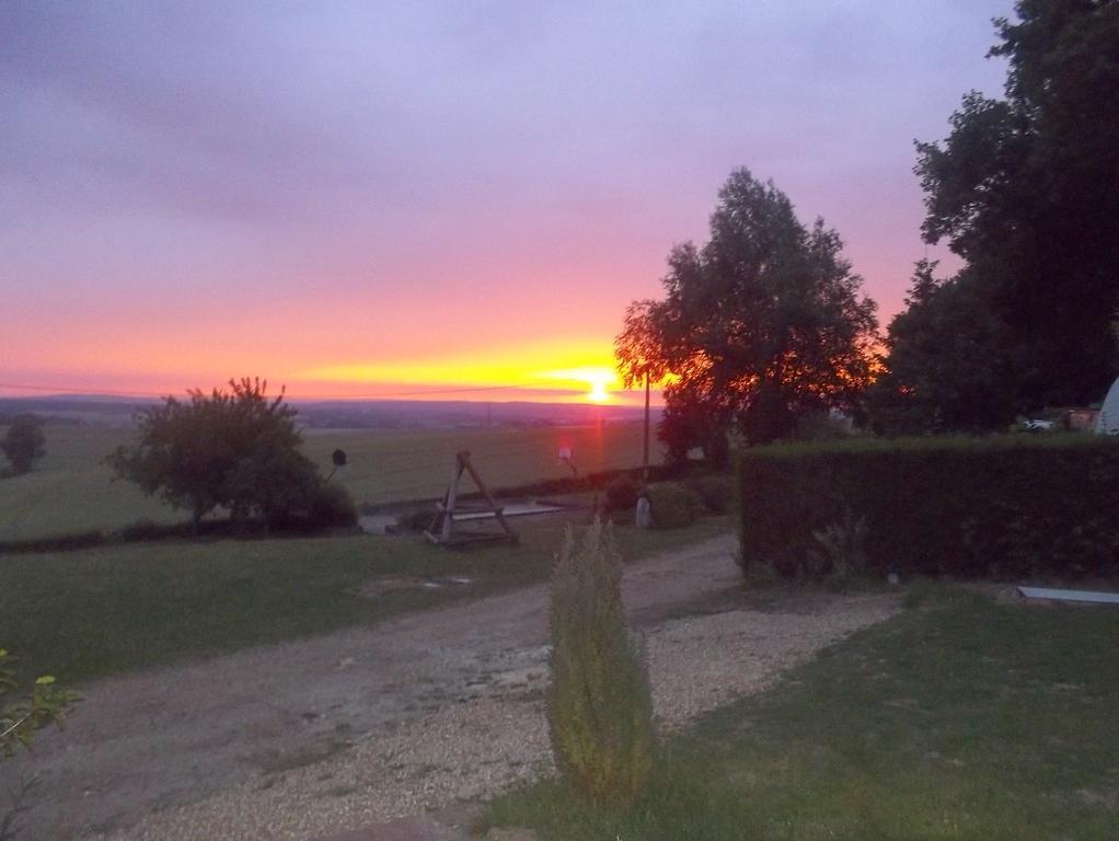 Camping Le Bois Jahan Brunelles ภายนอก รูปภาพ